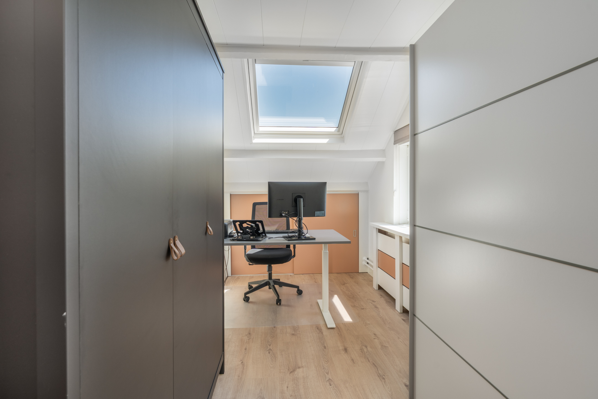 Twee-onder-één-kap te koop: C.H. van Maanenstraat 2, Rossum