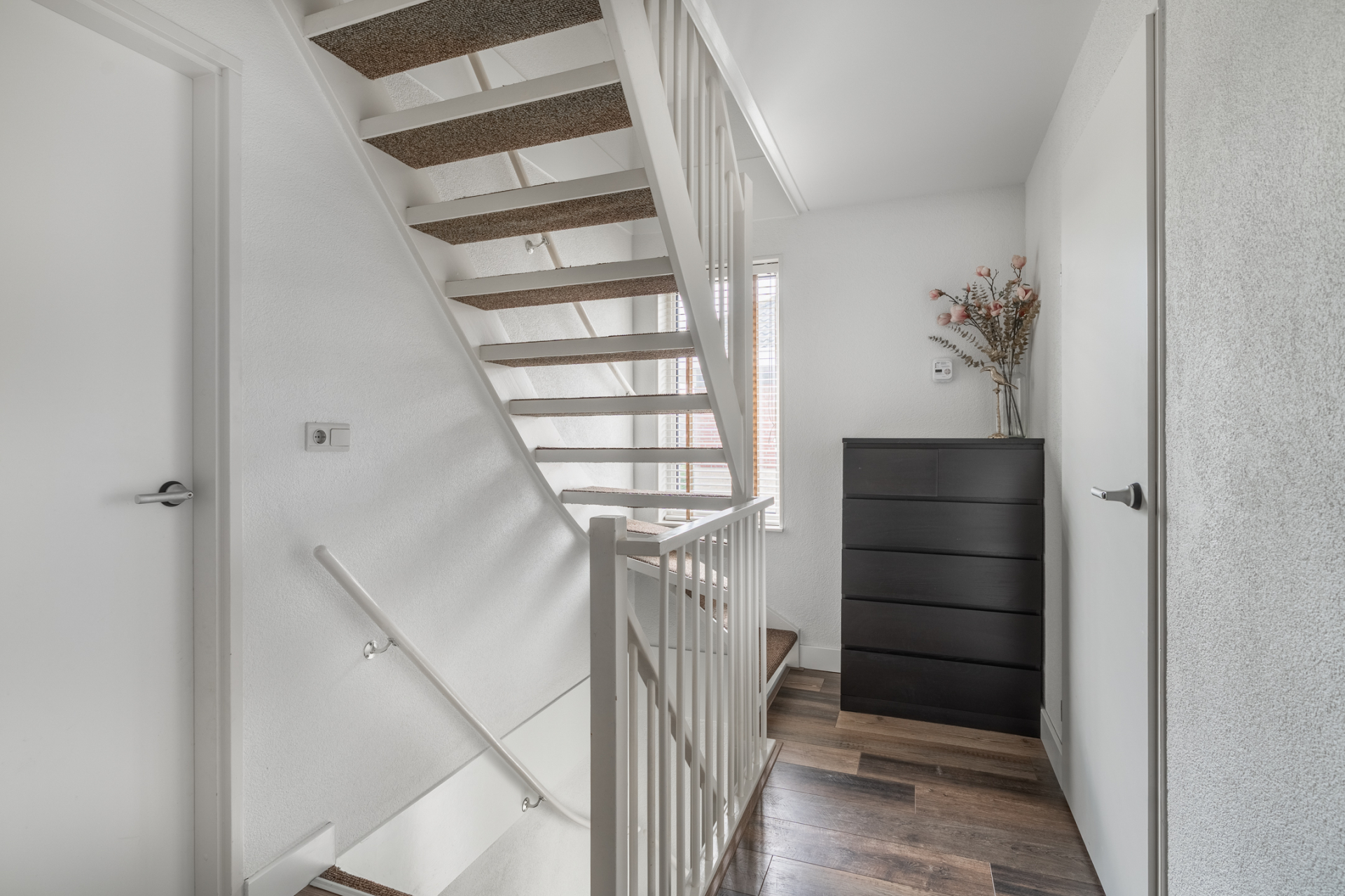 Twee-onder-één-kap te koop: Vossenakker 25, Well