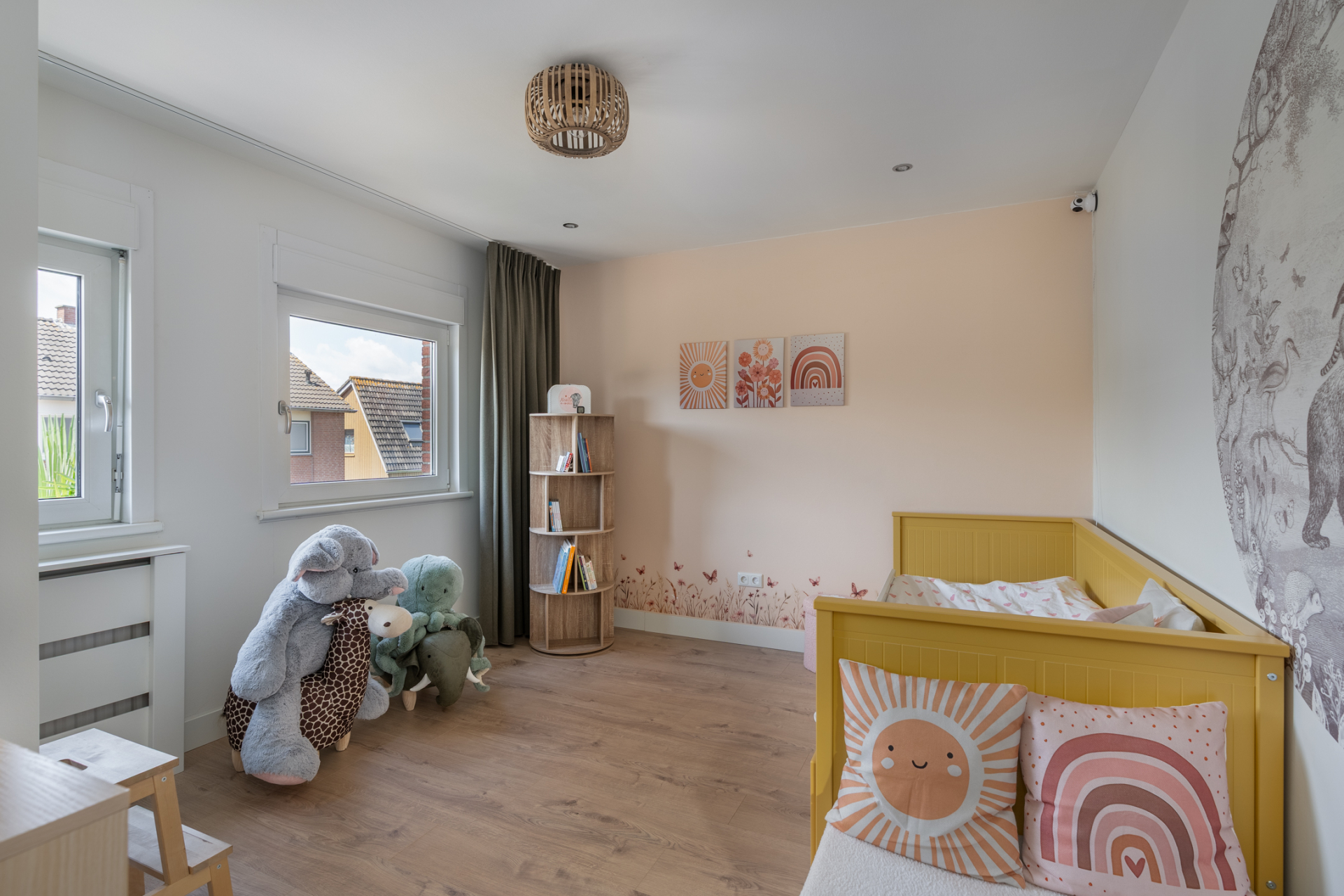 Twee-onder-één-kap te koop: C.H. van Maanenstraat 2, Rossum